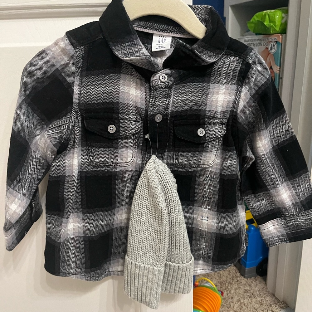Baby gap black plaid button down with beanie
